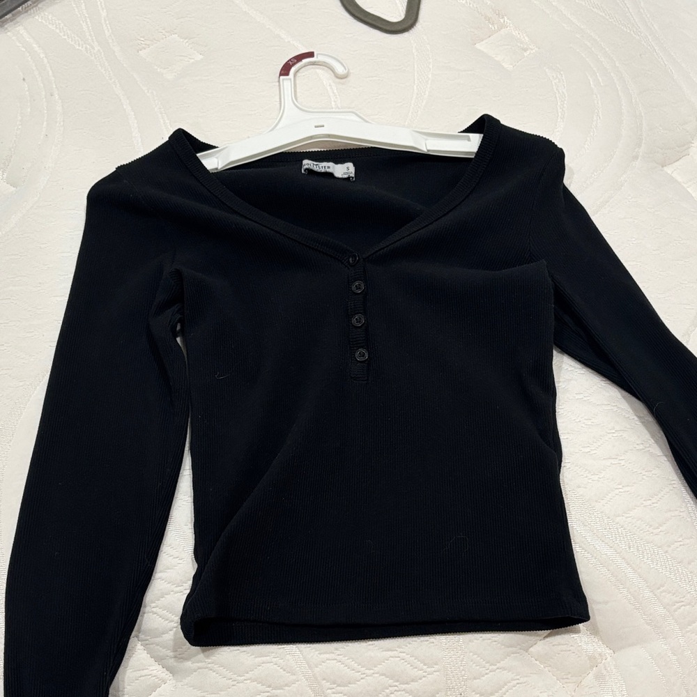 Hollister Black Ribbed Long Sleeve Shirt